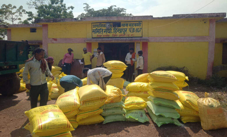 मुंगेली में उर्वरकों का भरपूर भंडारण, किसानों को मिल रहा पर्याप्त खाद….. मुंगेली में उर्वरकों का भरपूर भंडारण, किसानों को मिल रहा पर्याप्त खाद…..