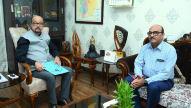 ’राज्यपाल रमेन डेका से मुख्य सचिव विकास शील ने सौजन्य भेंट की’….. ’राज्यपाल रमेन डेका से मुख्य सचिव विकास शील ने सौजन्य भेंट की’…..