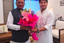 छत्तीसगढ़ के दूरस्थ क्षेत्रों को मिलेगी मजबूत डिजिटल पहचान, 2,305 नए मोबाइल टावरों के लिए मुख्यमंत्री विष्णु देव साय ने केंद्र से मांगी मंजूरी….