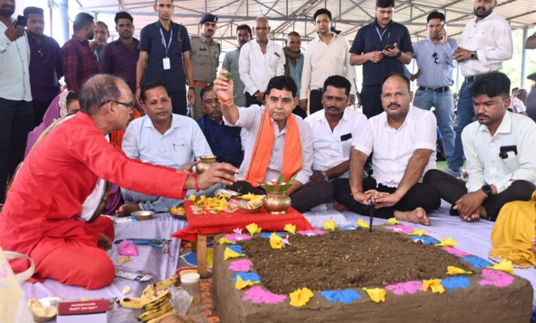 गांवों में खेल और बाल विकास की बुनियादी सुविधाओं का विस्तार सरकार की प्राथमिकता- राजस्व मंत्री टंकराम वर्मा…..