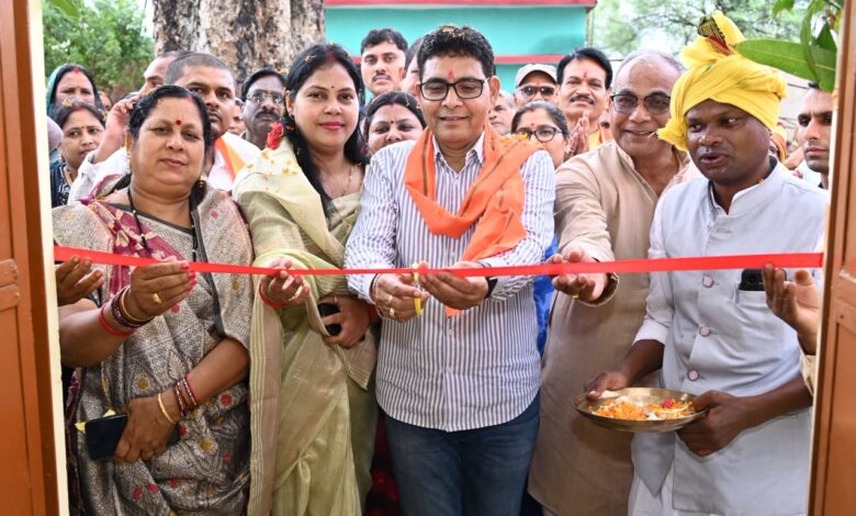राजस्व मंत्री ने ग्राम झोंका में किया विभिन्न विकास कार्यों का भूमिपूजन एवं लोकार्पण….. राजस्व मंत्री ने ग्राम झोंका में किया विभिन्न विकास कार्यों का भूमिपूजन एवं लोकार्पण…..