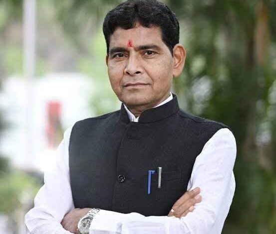 धमतरी में मनेगा जिलास्तरीय ‘शाला प्रवेशोत्सव’मंत्री टंक राम वर्मा करेंगे शुभारंभ,बच्चों को वितरित होगी साइकिल, गणवेश और किट..
