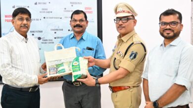महिला स्व-सहायता समूहों के ‘विष्णु भोग’ चावल की खुशबू पहुंची पुलिस मुख्यालय तक….
