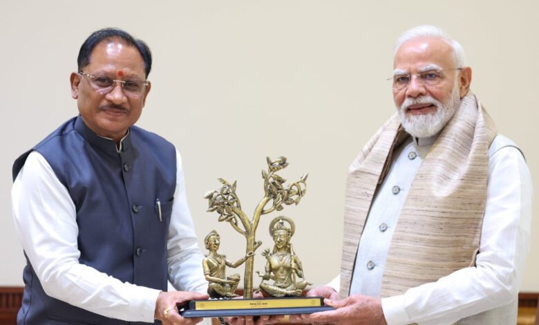प्रधानमंत्री नरेंद्र मोदी से मुख्यमंत्री विष्णु देव साय ने की भेंट,छत्तीसगढ़ के विकास और ‘बस्तर विजन’ पर हुई विस्तृत चर्चा