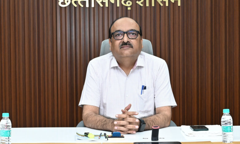 छत्तीसगढ़ में श्रम संहिता लागू करने की तैयारी तेज, मुख्य सचिव विकासशील ने जल्द अधिसूचना जारी करने के दिए निर्देश….. छत्तीसगढ़ में श्रम संहिता लागू करने की तैयारी तेज, मुख्य सचिव विकासशील ने जल्द अधिसूचना जारी करने के दिए निर्देश…..