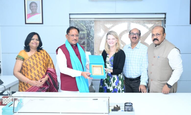 मुख्यमंत्री विष्णु देव साय की पहलः स्वस्थ माताएं, स्वस्थ बच्चे और कुपोषण मुक्त छत्तीसगढ़ के लिए बनेगी समन्वित रणनीति….