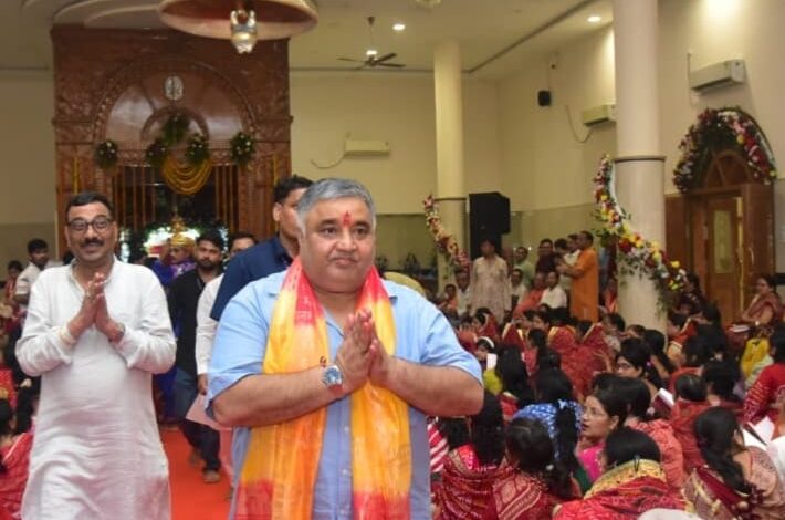 माँ बनभौरी धाम में नतमस्तक हुए पर्यटन एवं संस्कृति मंत्री राजेश अग्रवाल, प्रदेश की सुख-समृद्धि और खुशहाली की कामना की….. माँ बनभौरी धाम में नतमस्तक हुए पर्यटन एवं संस्कृति मंत्री राजेश अग्रवाल, प्रदेश की सुख-समृद्धि और खुशहाली की कामना की…..