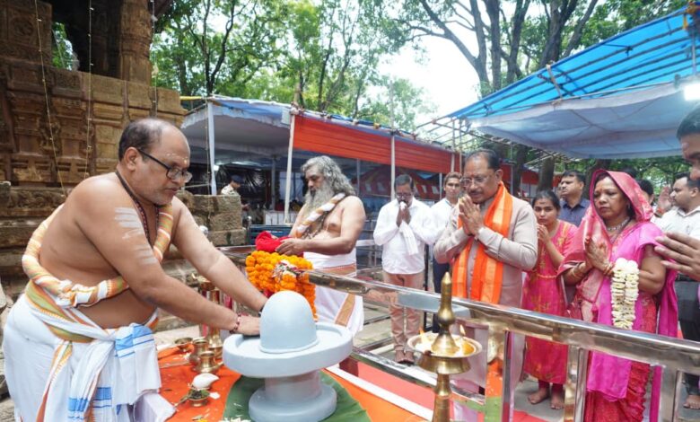 मुख्यमंत्री विष्णुदेव साय ने भोरमदेव धाम में की पूजा-अर्चना, प्रदेश की सुख-समृद्धि के लिए की मंगलकामना….