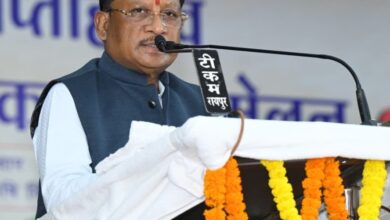 मुख्यमंत्री की विशेष पहल पर प्रदेश में पर्याप्त रासायनिक खाद उपलब्ध, राज्य में 30 जून की स्थिति में 13.16 लाख मीट्रिक टन से अधिक खाद का भण्डारण….. मुख्यमंत्री की विशेष पहल पर प्रदेश में पर्याप्त रासायनिक खाद उपलब्ध, राज्य में 30 जून की स्थिति में 13.16 लाख मीट्रिक टन से अधिक खाद का भण्डारण…..