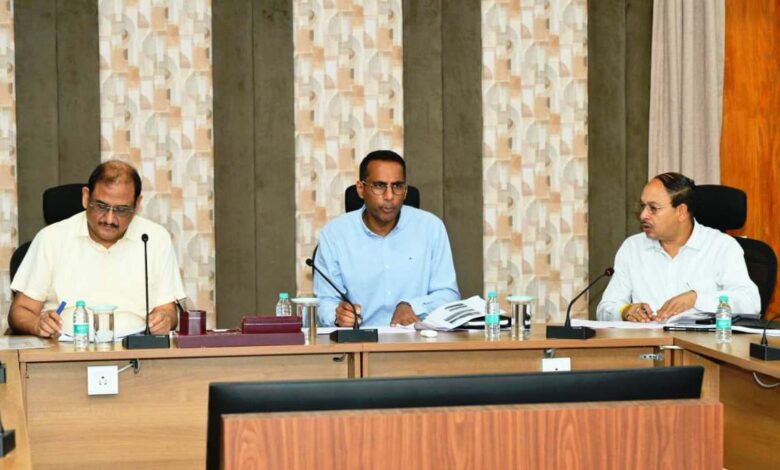 लोक निर्माण विभाग के सचिव ने जेलों में निर्माणाधीन कार्यों की प्रगति की समीक्षा की…..