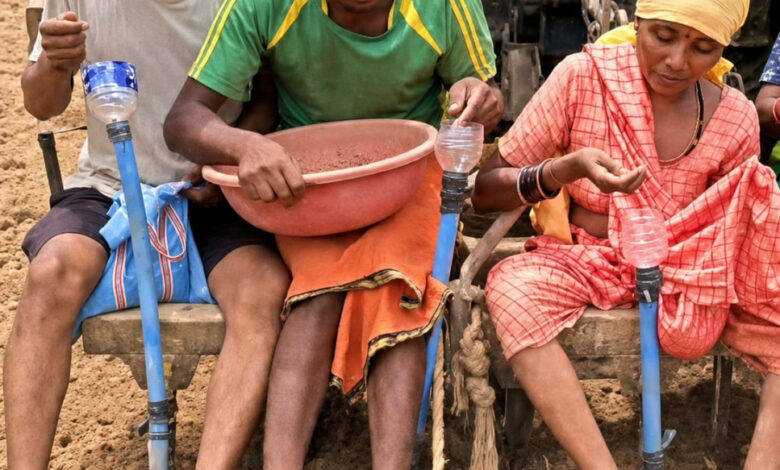मुख्यमंत्री विष्णु देव साय के कृषि नवाचार को बढ़ावा देने के संकल्प को मिली नई उड़ान, प्रगतिशील किसान भानुप्रताप ने जुगाड़ तकनीक से तैयार की सीड ड्रिल…