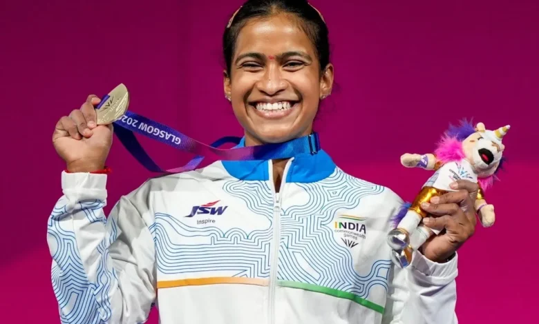 उप मुख्यमंत्री अरुण साव ने ज्ञानेश्वरी यादव को दी बधाई, राजनांदगांव की वेटलिफ्टर ज्ञानेश्वरी ने राष्ट्रमंडल खेलों में जीता रजत पदक….