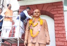 डॉ. श्यामा प्रसाद मुखर्जी की जयंती पर वन मंत्री केदार कश्यप ने अर्पित की पुष्पांजलि….. डॉ. श्यामा प्रसाद मुखर्जी की जयंती पर वन मंत्री केदार कश्यप ने अर्पित की पुष्पांजलि…..