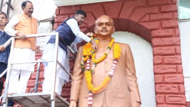 डॉ. श्यामा प्रसाद मुखर्जी की जयंती पर वन मंत्री केदार कश्यप ने अर्पित की पुष्पांजलि…..