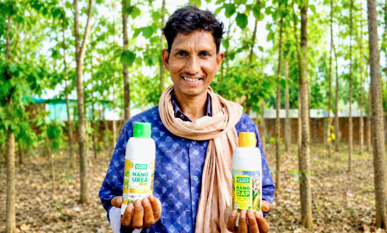 कम लागत, अधिक उत्पादन की ओर बढ़ते किसान, नैनो उर्वरकों ने बढ़ाया अमर सिंह कंवर का विश्वास, पर्याप्त भंडारण से मजबूत हुई कृषि व्यवस्था, अन्नदाताओं को मिल रहा लाभ…