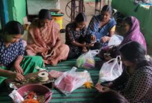 रक्षाबंधन पर बिखरेगा हरियाली का संदेश: रायगढ़ में स्व-सहायता समूह की दीदियों ने तैयार कीं अनोखी बीज राखियां, भाई की कलाई पर प्यार, धरती मां को उपहार की थीम पर बिहान की अभिनव पहल…. रक्षाबंधन पर बिखरेगा हरियाली का संदेश: रायगढ़ में स्व-सहायता समूह की दीदियों ने तैयार कीं अनोखी बीज राखियां, भाई की कलाई पर प्यार, धरती मां को उपहार की थीम पर बिहान की अभिनव पहल….