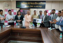 छत्तीसगढ़ स्टेट वेयरहाउसिंग कार्पोरेशन के कर्मचारियों को उपहार…..