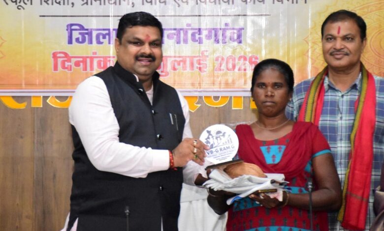 वीबी-जीरामजी योजना से दिव्यांगजनों को मिला सम्मान और रोजगार, 125 दिनों का रोजगार, 300 रुपये प्रतिदिन मजदूरी और मेट की जिम्मेदारी से बढ़ा आत्मविश्वास…..