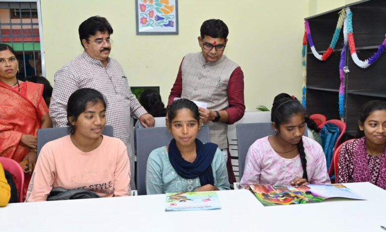 गांव और शहर के युवाओं के बीच अवसरों की दूरी मिटाएगी ई-लाइब्रेरी- मंत्री टंक राम वर्मा….