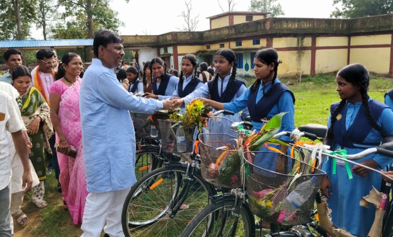 शिक्षा ही उज्ज्वल भविष्य की सबसे मजबूत आधारशिला : वन मंत्री केदार कश्यप….