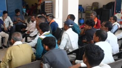 जनदर्शन में मंत्री राजेश अग्रवाल ने सुनीं ग्रामीणों की समस्याएं, त्वरित समाधान के दिए निर्देश