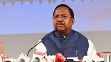 आदिम जाति विकास मंत्री रामविचार नेताम एवं प्रमुख सचिव छत्तीसगढ़ शासन सोनमणि बोरा द्वारा विभागीय गतिविधियों एवं उपलब्धियों पर छत्तीसगढ संवाद के आडिटोरियम (अटल नगर, नवा रायपुर) में आज संयुक्त रूप से प्रेस कॉन्फ्रेंस को संबोधित करते हुए। आदिम जाति विकास मंत्री रामविचार नेताम एवं प्रमुख सचिव छत्तीसगढ़ शासन सोनमणि बोरा द्वारा विभागीय गतिविधियों एवं उपलब्धियों पर छत्तीसगढ संवाद के आडिटोरियम (अटल नगर, नवा रायपुर) में आज संयुक्त रूप से प्रेस कॉन्फ्रेंस को संबोधित करते हुए।
