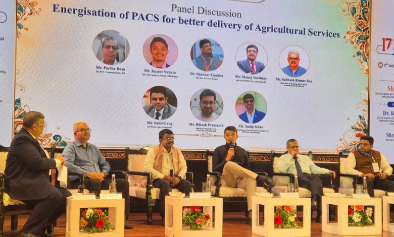 राष्ट्रीय मंच पर चमकी धमतरी की अभिनव पहल, सीएससी स्थापना दिवस पर PACS ड्रोन मॉडल को मिली विशेष पहचान….. राष्ट्रीय मंच पर चमकी धमतरी की अभिनव पहल, सीएससी स्थापना दिवस पर PACS ड्रोन मॉडल को मिली विशेष पहचान…..