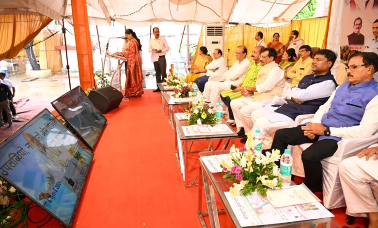 ​सहकारिता से समृद्धि: रायपुर में ‘सहकारी सप्ताह’ का भव्य समापन, सहकारिता मंत्री कश्यप ने छत्तीसगढ़ महतारी की प्रतिमा का किया अनावरण….