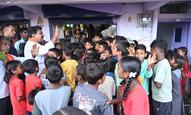 उप मुख्यमंत्री विजय शर्मा ने देर शाम सहसपुर लोहारा के ग्रामीण अंचलों का किया दौरा…. उप मुख्यमंत्री विजय शर्मा ने देर शाम सहसपुर लोहारा के ग्रामीण अंचलों का किया दौरा….