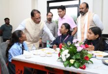 श्रमिक परिवारों के बच्चों को मिलेगी बड़े स्कूलों में मुफ्त शिक्षा, CM साय बोले- आपकी सफलता ही हमारी सबसे बड़ी खुशी…