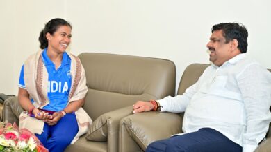 रजत पदक विजेता ज्ञानेश्वरी यादव से शिक्षा मंत्री गजेंद्र यादव ने की आत्मीय मुलाकात,मंत्री यादव ने कहा समाज के लिए गर्व की बात… रजत पदक विजेता ज्ञानेश्वरी यादव से शिक्षा मंत्री गजेंद्र यादव ने की आत्मीय मुलाकात,मंत्री यादव ने कहा समाज के लिए गर्व की बात…