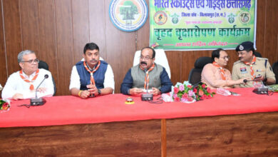 उप मुख्यमंत्री अरुण साव ने किया पौधारोपण, बोले हरियाली बढ़ेगी तो पर्यावरण भी स्वस्थ और सुंदर बनेगा…. उप मुख्यमंत्री अरुण साव ने किया पौधारोपण, बोले हरियाली बढ़ेगी तो पर्यावरण भी स्वस्थ और सुंदर बनेगा….