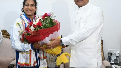 राष्ट्रमंडल खेलों की रजत पदक विजेता ज्ञानेश्वरी यादव का मुख्यमंत्री निवास में भव्य स्वागत, मुख्यमंत्री विष्णु देव साय ने की 30 लाख रुपये प्रोत्साहन राशि और आउट ऑफ टर्न डीएसपी पद पर पदोन्नति की घोषणा….