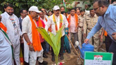 उप मुख्यमंत्री विजय शर्मा और वन मंत्री केदार कश्यप के नेतृत्व में बारसूर पहुंची बाइक तिरंगा यात्रा….. उप मुख्यमंत्री विजय शर्मा और वन मंत्री केदार कश्यप के नेतृत्व में बारसूर पहुंची बाइक तिरंगा यात्रा…..