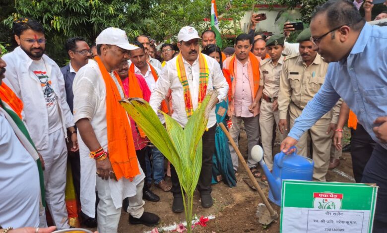 उप मुख्यमंत्री विजय शर्मा और वन मंत्री केदार कश्यप के नेतृत्व में बारसूर पहुंची बाइक तिरंगा यात्रा…..