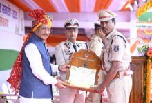 मुख्यमंत्री विष्णु देव साय के करकमलों से उत्कृष्ट सेवा के लिए सम्मानित हुए पुलिस एवं नगर सेना के अधिकारी-कर्मचारी…..
