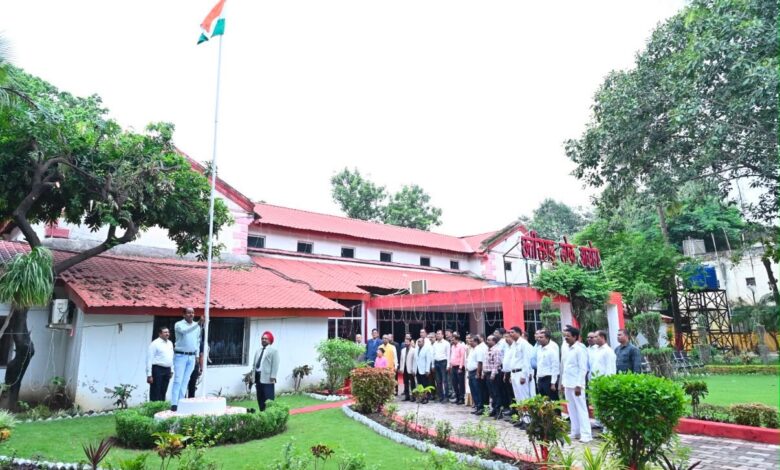 छत्तीसगढ़ लोक आयोग में गरिमामय ढंग से मनाया गया स्वतंत्रता दिवस, न्यायमूर्ति आई.एस. उबोवेजा ने किया ध्वजारोहण….
