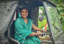 दीदी ई-रिक्शा सहायता योजना से सेवती और अंजू बनीं आत्मनिर्भर, ई-रिक्शा से आसान हुआ सफर और बढ़ी कमाई, हर महीने हो रहा 10 से 12 हजार रुपए का शुद्ध लाभ….