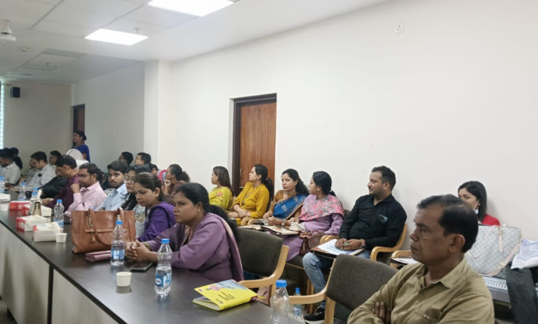 तंबाकू पर शिकंजा कसने की तैयारी, कोटपा के कड़े अमल से बनेगा तंबाकू मुक्त छत्तीसगढ़….. तंबाकू पर शिकंजा कसने की तैयारी, कोटपा के कड़े अमल से बनेगा तंबाकू मुक्त छत्तीसगढ़…..