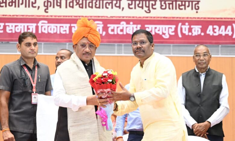शिक्षा समाज के विकास का मूल मंत्र, भावी पीढ़ी को शिक्षित करना हम सभी की जिम्मेदारी : मुख्यमंत्री विष्णु देव साय…. शिक्षा समाज के विकास का मूल मंत्र, भावी पीढ़ी को शिक्षित करना हम सभी की जिम्मेदारी : मुख्यमंत्री विष्णु देव साय….
