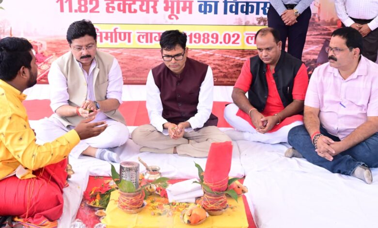 नवा रायपुर को देश की अग्रणी ग्रीनफील्ड सिटी के रूप में विकसित करने पर जोर : आवास एवं पर्यावरण मंत्री ओ.पी. चौधरी….