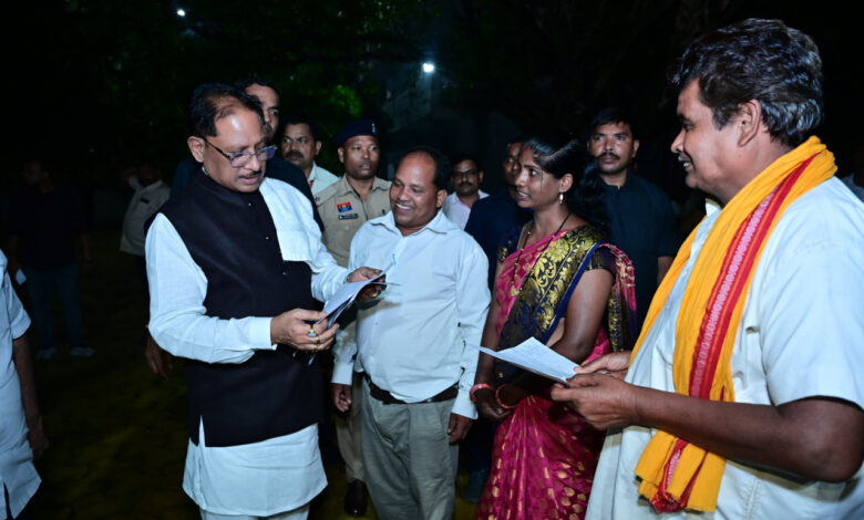 बगिया में मुख्यमंत्री विष्णु देव साय ने सुनी आम लोगों की आवाज, समस्याओं के निराकरण के दिए सख्त निर्देश….