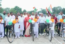 मंत्री लक्ष्मी राजवाड़े ने सरस्वती साइकिल योजना के तहत छात्राओं को बांटी साइकिलें…..