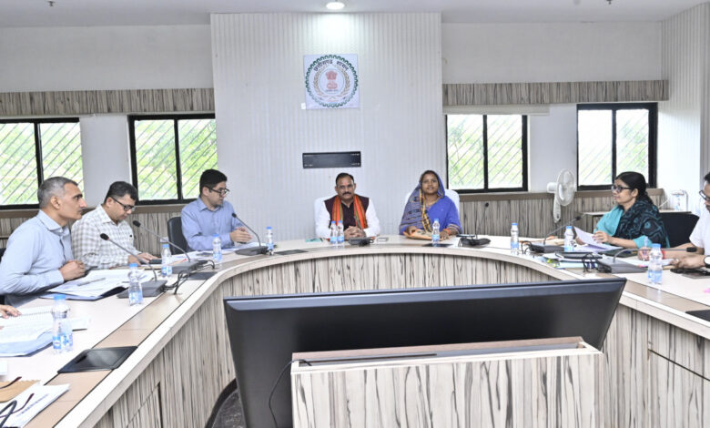 फर्जी दिव्यांगता सर्टिफिकेट मामले की सुनवाई के लिए बनेगा विशेष मेडिकल बोर्ड, त्वरित जांच कर दी जाएगी रिपोर्ट,समाज कल्याण मंत्री लक्ष्मी राजवाड़े एवं स्वास्थ्य मंत्री श्याम बिहारी जायसवाल ने ली संयुक्त बैठक…. फर्जी दिव्यांगता सर्टिफिकेट मामले की सुनवाई के लिए बनेगा विशेष मेडिकल बोर्ड, त्वरित जांच कर दी जाएगी रिपोर्ट,समाज कल्याण मंत्री लक्ष्मी राजवाड़े एवं स्वास्थ्य मंत्री श्याम बिहारी जायसवाल ने ली संयुक्त बैठक….