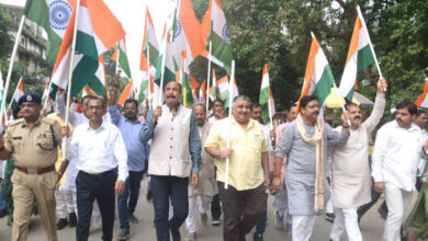 पर्यटन एवं संस्कशान से लहराया तिरंगा, देशभक्ति के रंग में रंगा शहर अम्बिकापुर: मंत्री राजेश अग्रवाल ने कहा – तिरंगा हमारी आन, बान और शान का प्रतीक, राष्ट्रीय एकता और अखंडता को मजबूत करने का दिया संदेश….