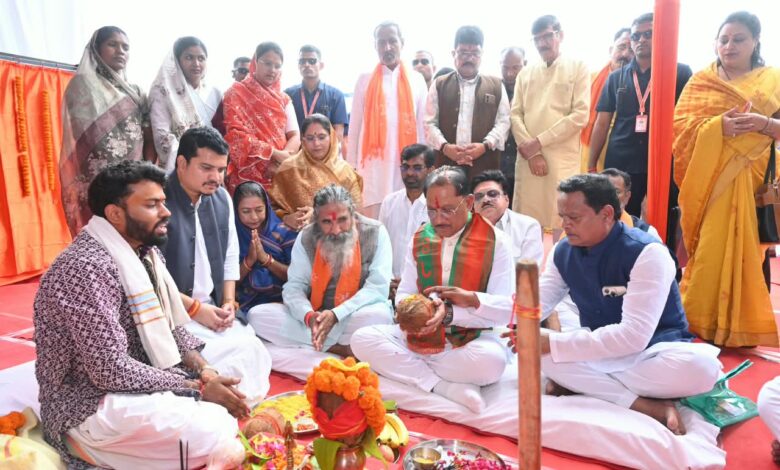 केंद्र व राज्य सरकार देश व प्रदेश के सर्वांगीण विकास के लिए प्रतिबद्ध: मुख्यमंत्री विष्णुदेव साय…..