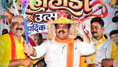 उप मुख्यमंत्री एवं कवर्धा विधायक विजय शर्मा कवर्धा में आयोजित दही हांडी उत्सव में हुए शामिल…. उप मुख्यमंत्री एवं कवर्धा विधायक विजय शर्मा कवर्धा में आयोजित दही हांडी उत्सव में हुए शामिल….