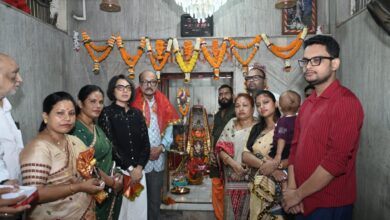 राज्यपाल श्री रमेन डेका ने मां भद्रकाली मंदिर में दर्शन कर की पूजा-अर्चना