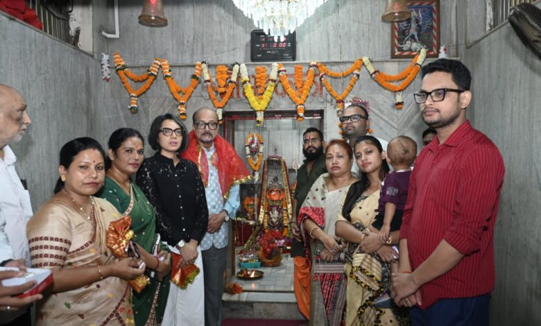 राज्यपाल श्री रमेन डेका ने मां भद्रकाली मंदिर में दर्शन कर की पूजा-अर्चना राज्यपाल श्री रमेन डेका ने मां भद्रकाली मंदिर में दर्शन कर की पूजा-अर्चना