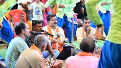 रामधुनी कार्यक्रम में शामिल हुए उप मुख्यमंत्री एवं कवर्धा विधायक विजय शर्मा, लक्ष्मीनारायण मंदिर में पूजा-अर्चना कर प्रदेश की सुख-समृद्धि की कामना की…..